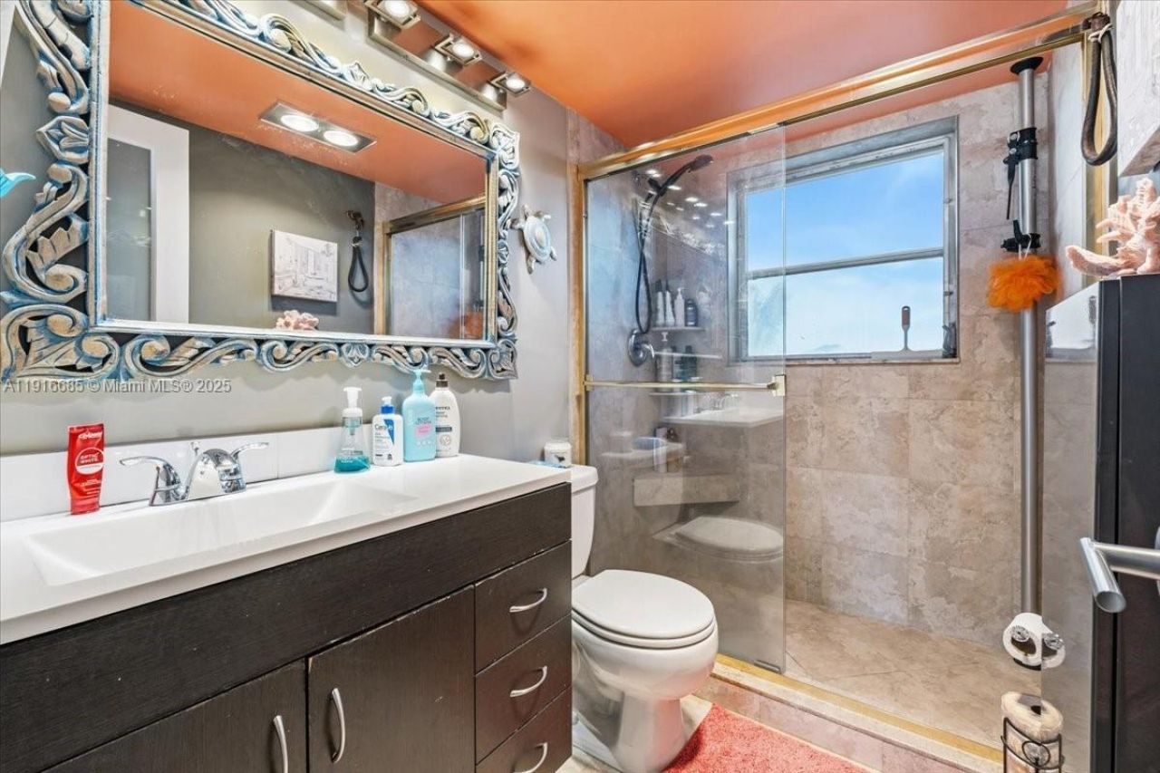 4100 Crystal Lake Dr, Unit 302, Deerfield Beach, FL 33064 Photo