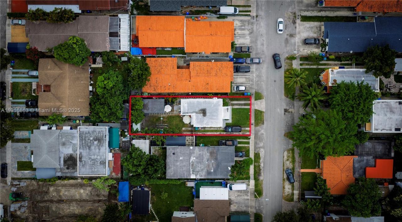 3422 SW 25th St, Miami, FL 33133 Photo