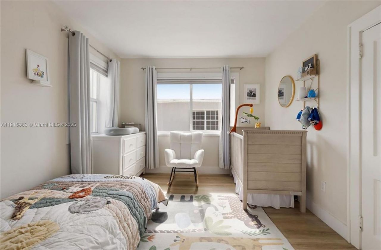 3422 SW 25th St, Miami, FL 33133 Photo