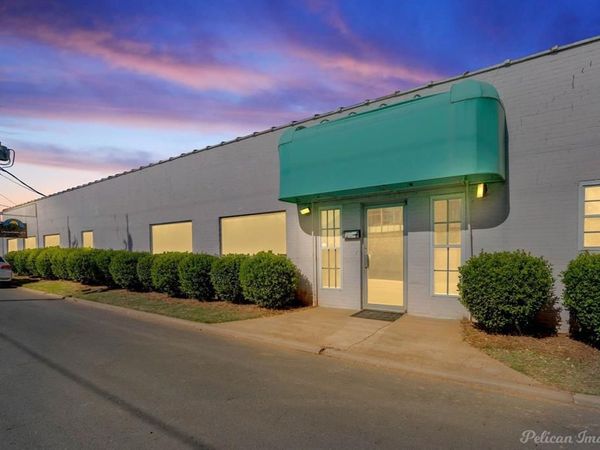 250 Montgomery Street , Shreveport, LA 71107