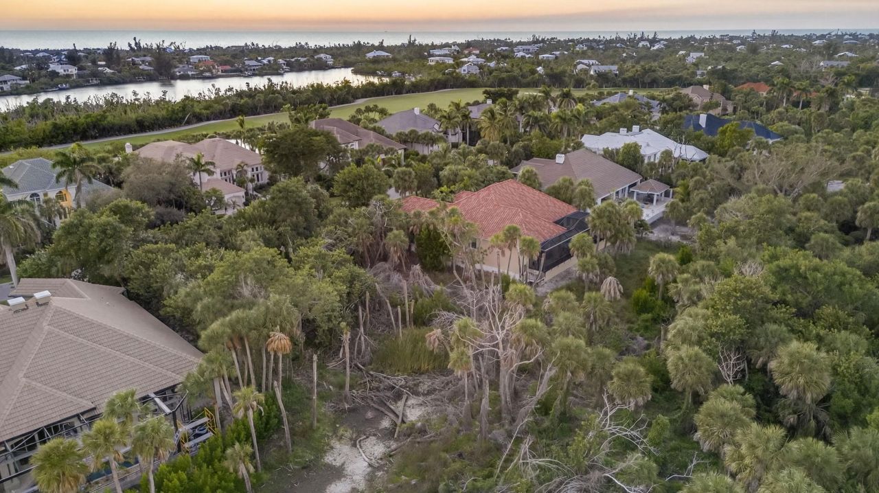 2372 Wulfert Rd, Sanibel, FL 33957 Photo
