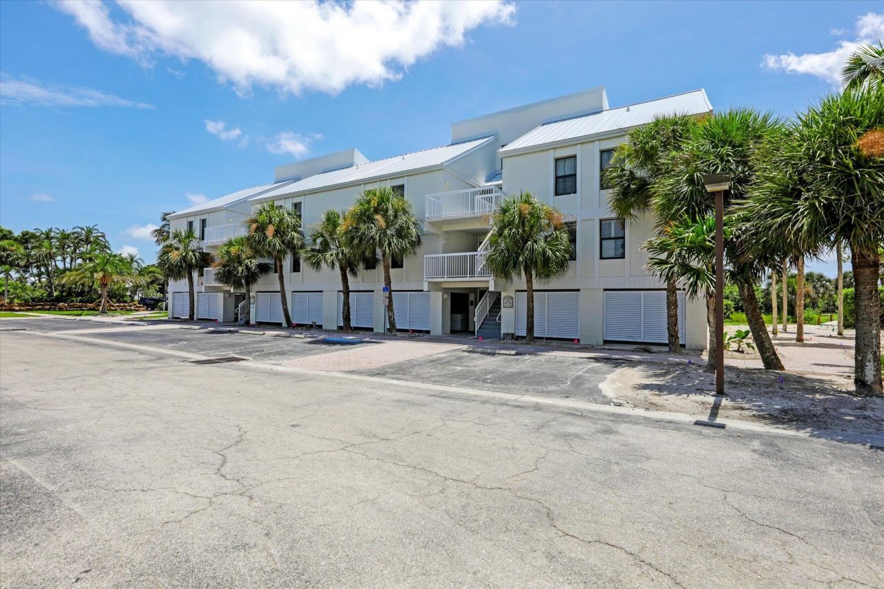 2111 Gulf Beach Villas, Unit 2111, Captiva, FL 33924 Photo