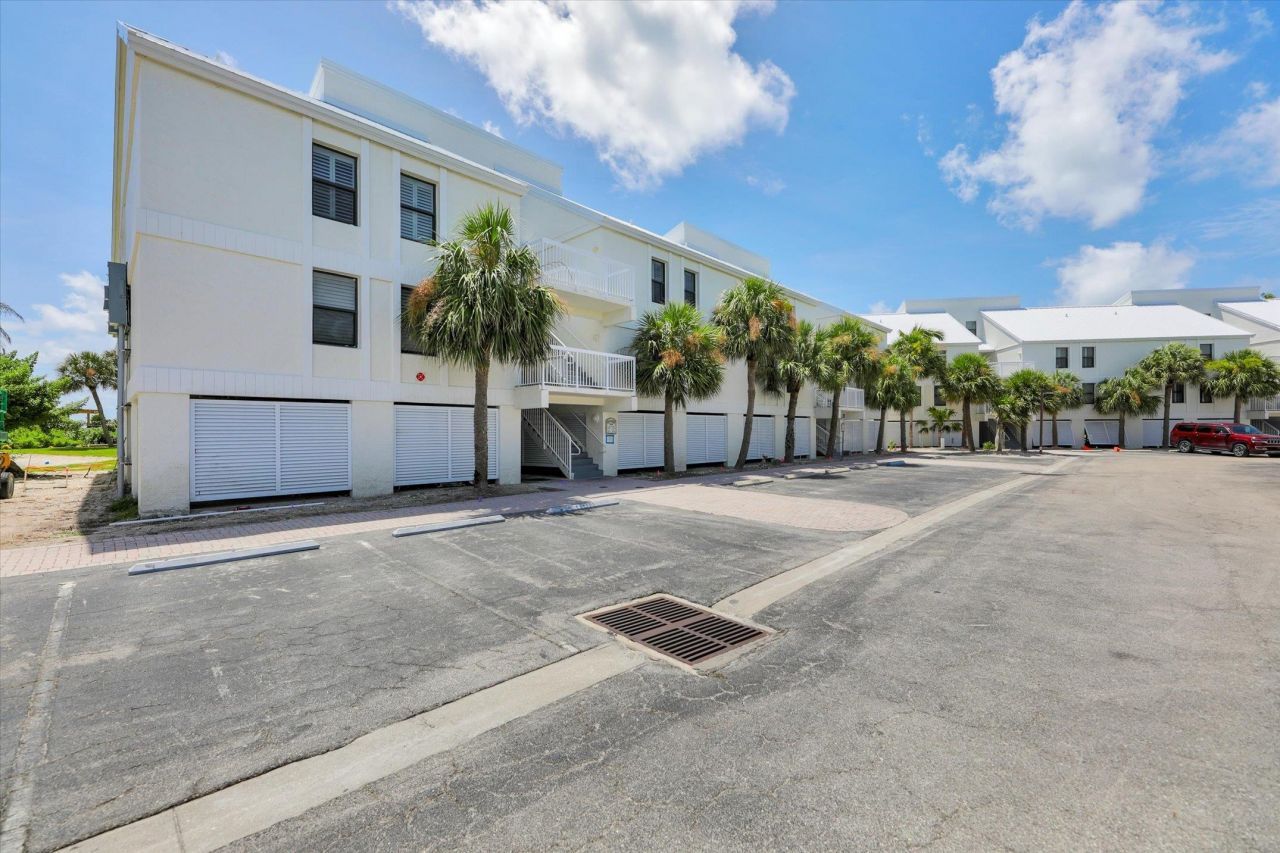 2111 Gulf Beach Villas, Unit 2111, Captiva, FL 33924 Photo