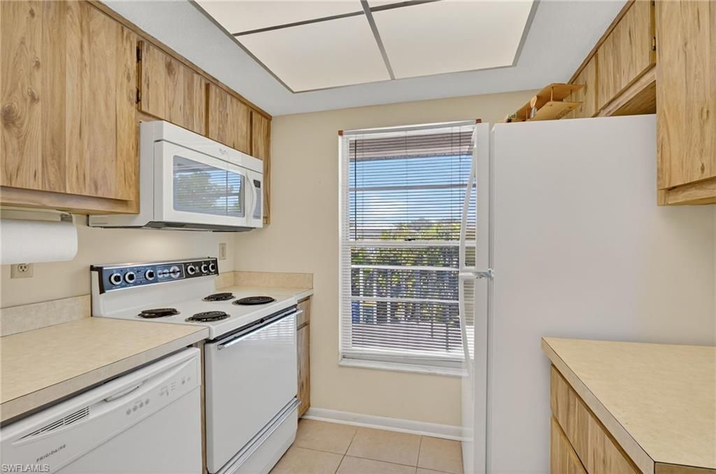 16031 Dublin Cir, Unit 204, Fort Myers, FL 33908 Photo