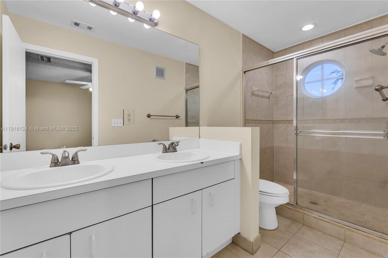 304 SW 120th Ave, Unit 304, Pembroke Pines, FL 33025 Photo