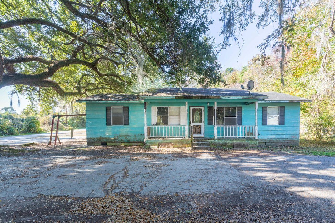 130 Dewees Lane Photo 1