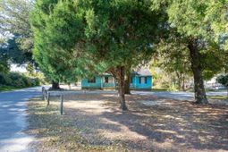 130 Dewees Lane photo 4