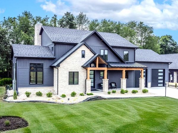 21242 Hallton Drive, Bristol, IN 46507