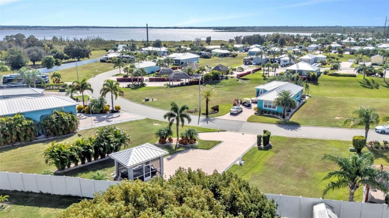 2947 Wood Duck Drive, Polk City, FL 33868 Photo