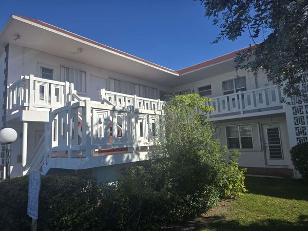 1320 NW 43rd Ter, Lauderhill, FL 33313