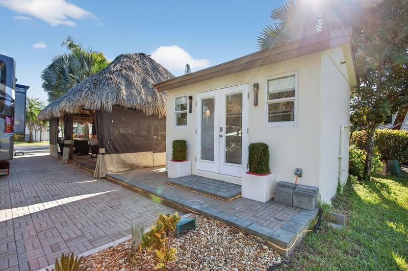 6 S Cortez Drive, Unit 6, Margate, FL 33068 Photo