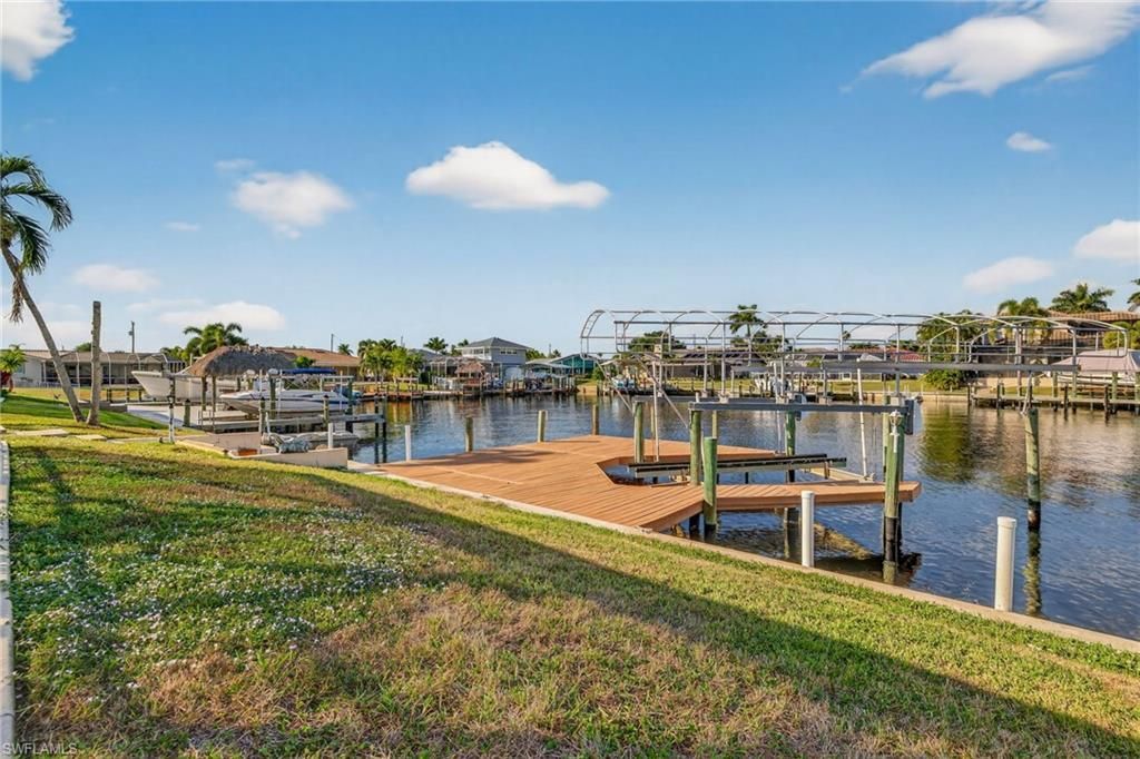 1921 SE 36th St, Cape Coral, FL 33904 Photo