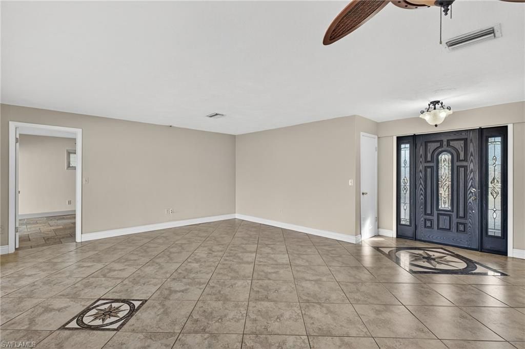 1921 SE 36th St, Cape Coral, FL 33904 Photo