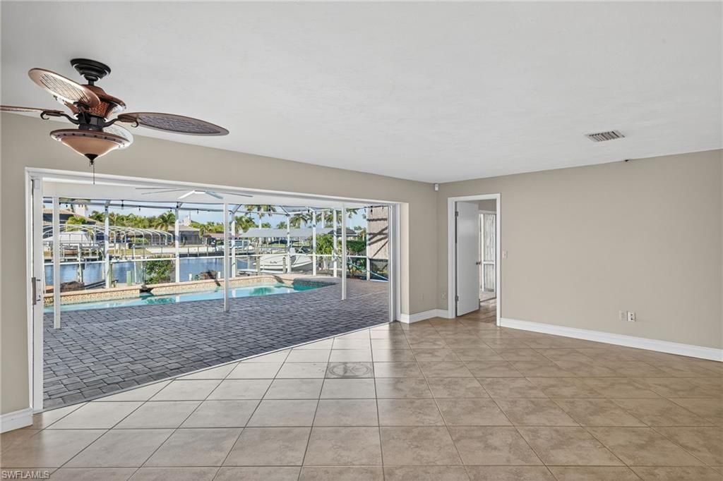 1921 SE 36th St, Cape Coral, FL 33904 Photo