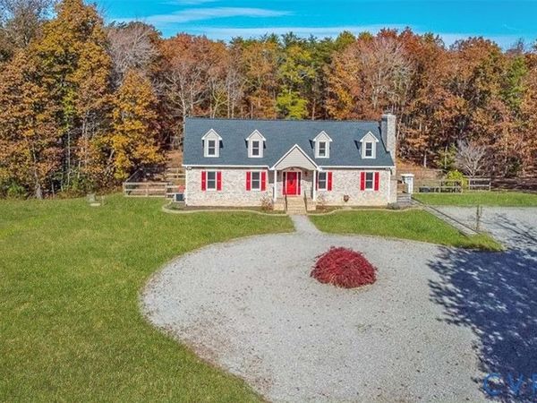 425 Starview Lane, Gum Spring, VA 23065
