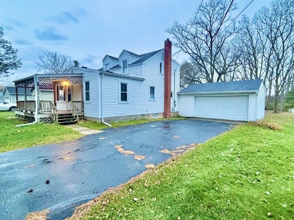 205 Renker Road, Lansing, MI 48917