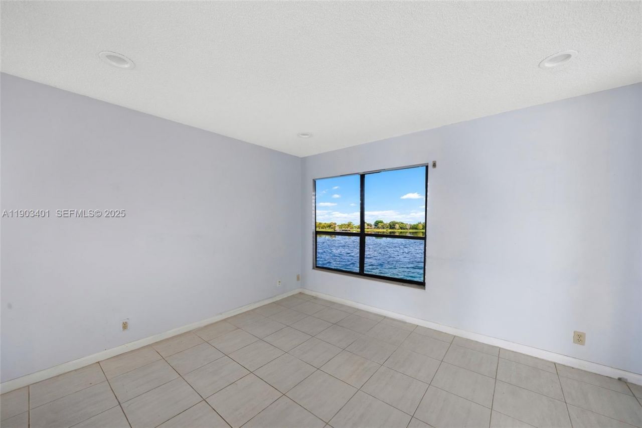 2741 S Carambola Cir S, Unit 1916, Coconut Creek, FL 33066 Photo