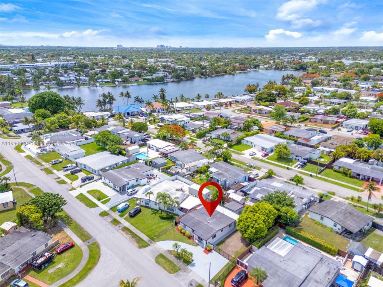 11030 SW 42 St, Miami, FL 33165 Photo