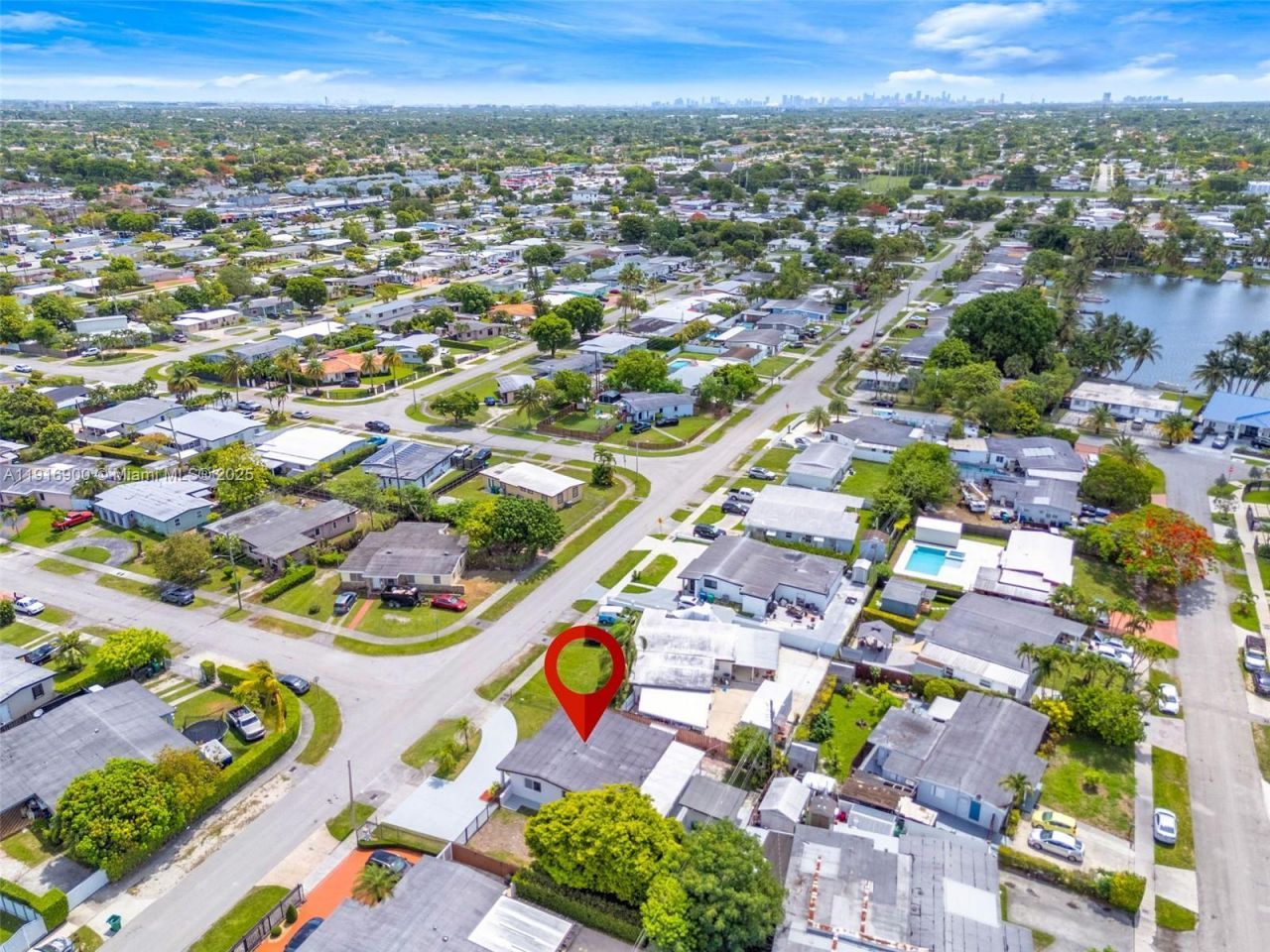 11030 SW 42 St, Miami, FL 33165 Photo