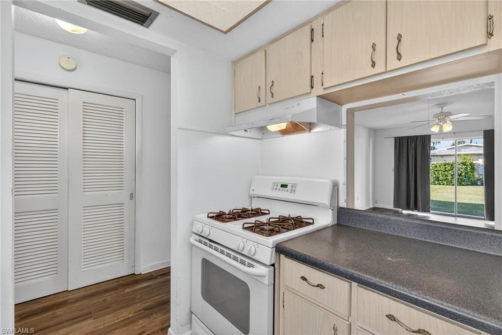 2207 Croton Ct, Lehigh Acres, FL 33936 Photo