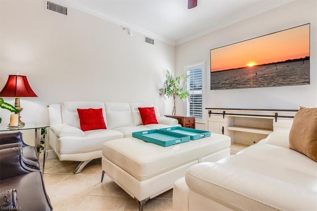 10060 Lake Cove Dr, Unit 202, Fort Myers, FL 33908 Photo