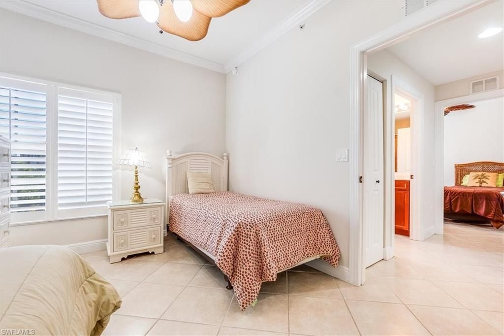 10060 Lake Cove Dr, Unit 202, Fort Myers, FL 33908 Photo