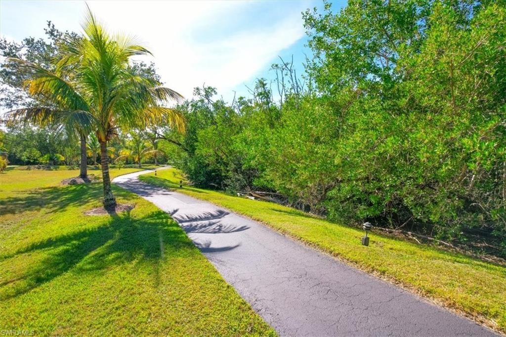 10060 Lake Cove Dr, Unit 202, Fort Myers, FL 33908 Photo