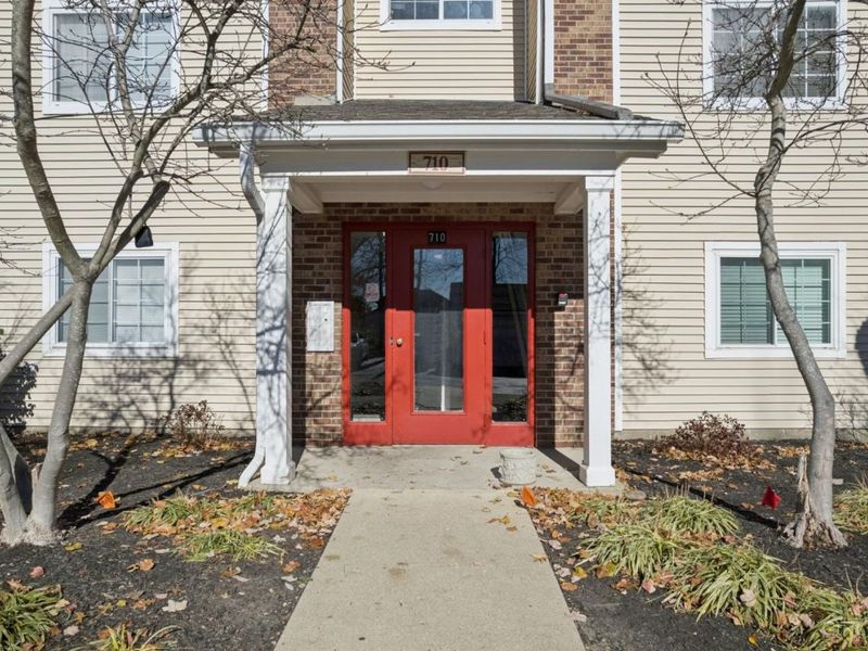 710 Carrington Place, Unit 207, Loveland, OH 45140 Photo 1
