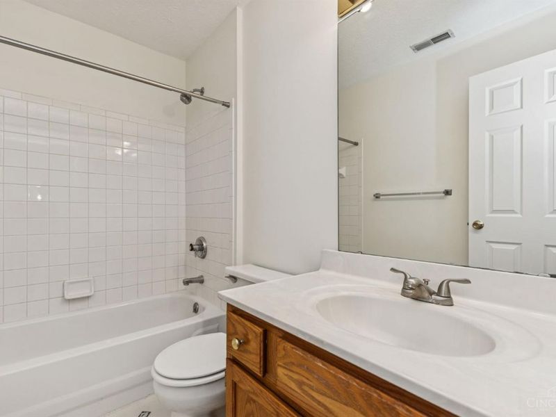 710 Carrington Place, Unit 207, Loveland, OH 45140 Photo 21