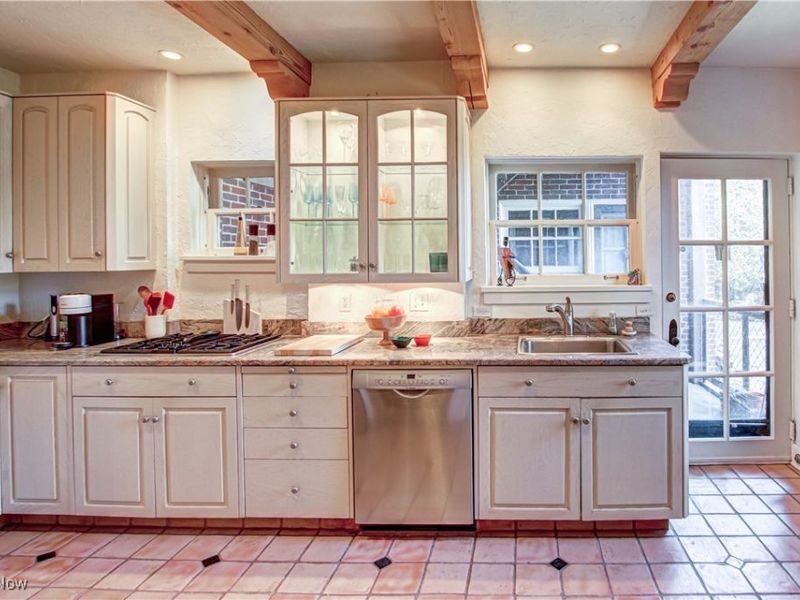 13715 Shaker Boulevard, Unit 1B, Cleveland, OH 44120 Photo 7