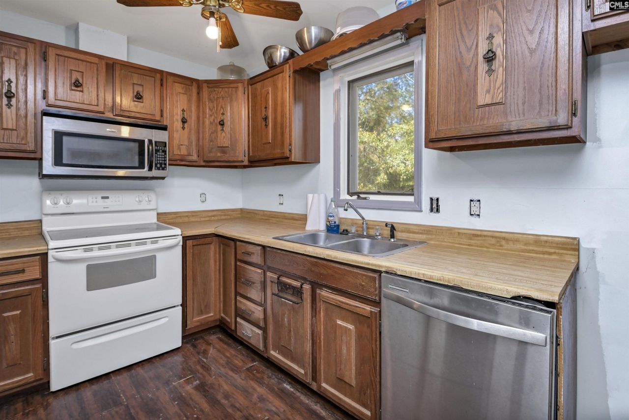 331 Langford Road Photo 12