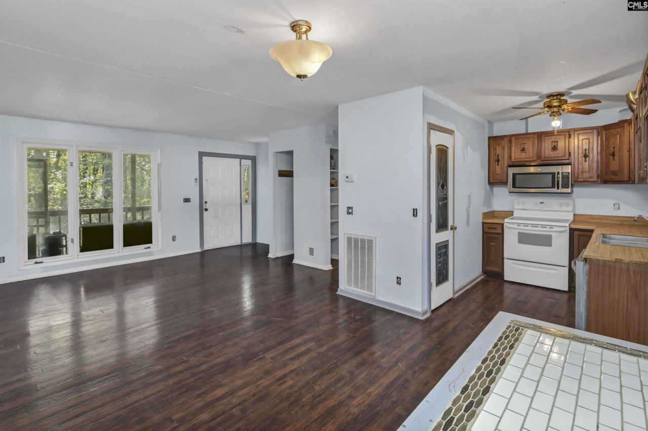 331 Langford Road Photo 14