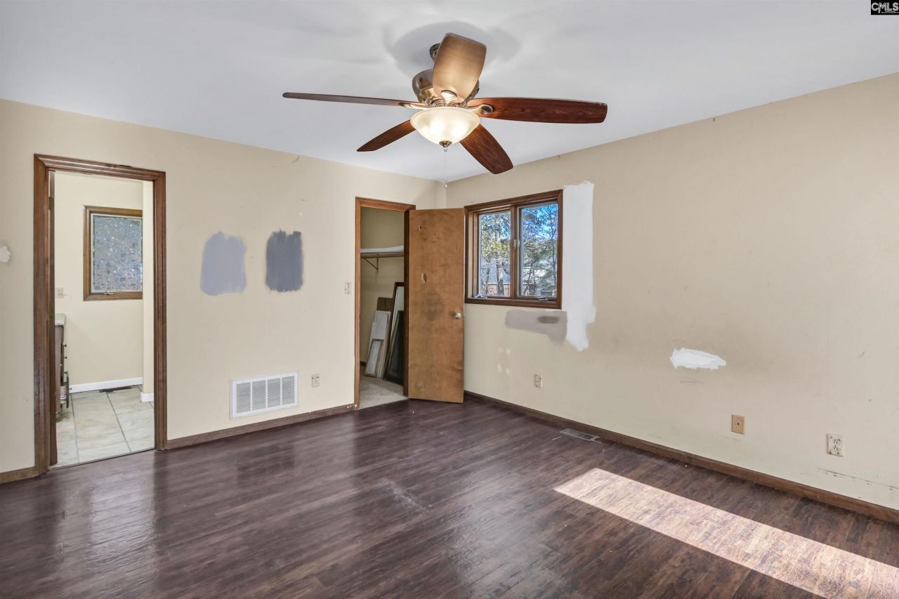 331 Langford Road Photo 17