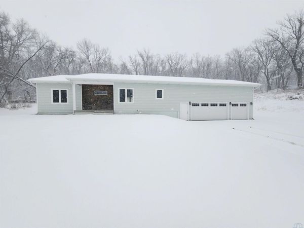 3701 Seattle Ave, Sioux City, IA 51103