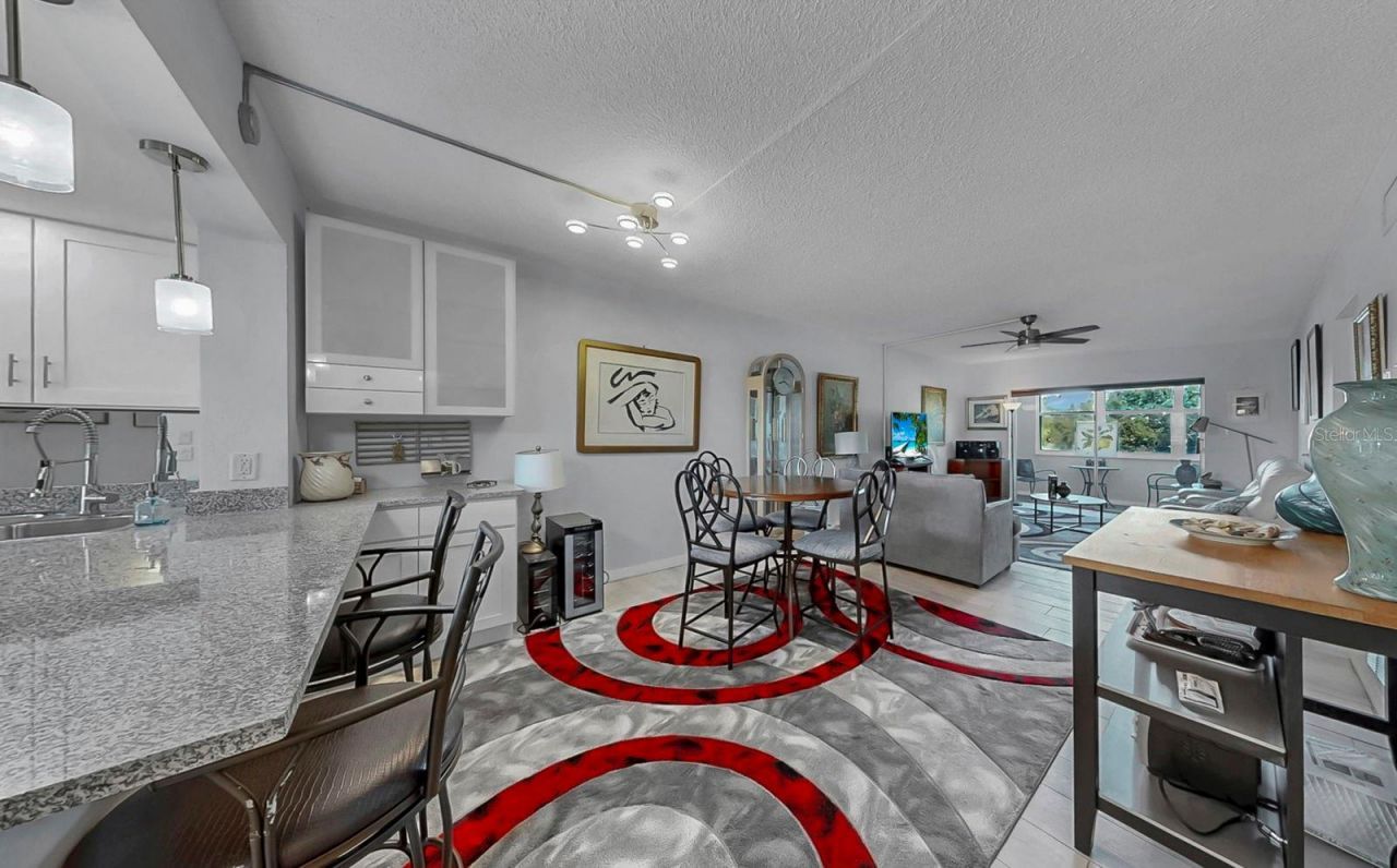 7321 Central Avenue, Unit 307, Saint Petersburg, FL 33710 Photo