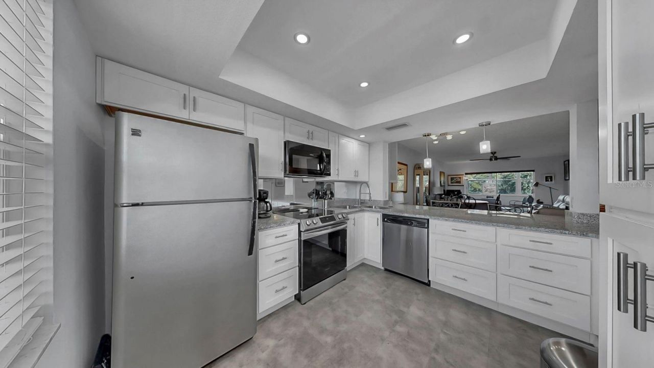 7321 Central Avenue, Unit 307, Saint Petersburg, FL 33710 Photo