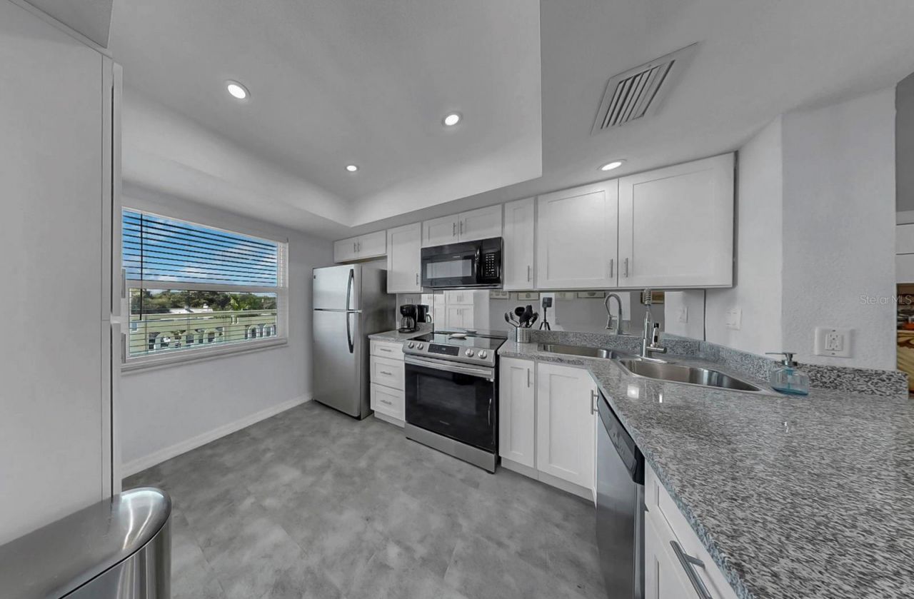 7321 Central Avenue, Unit 307, Saint Petersburg, FL 33710 Photo