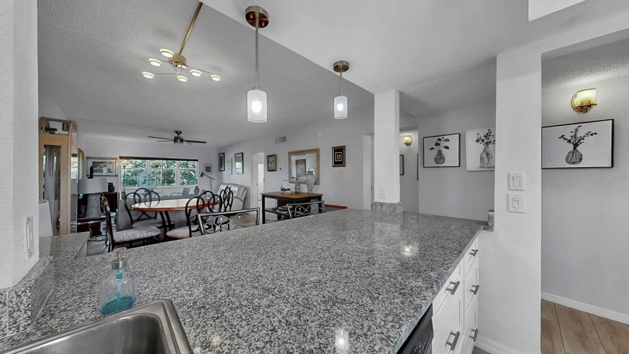 7321 Central Avenue, Unit 307, Saint Petersburg, FL 33710 Photo