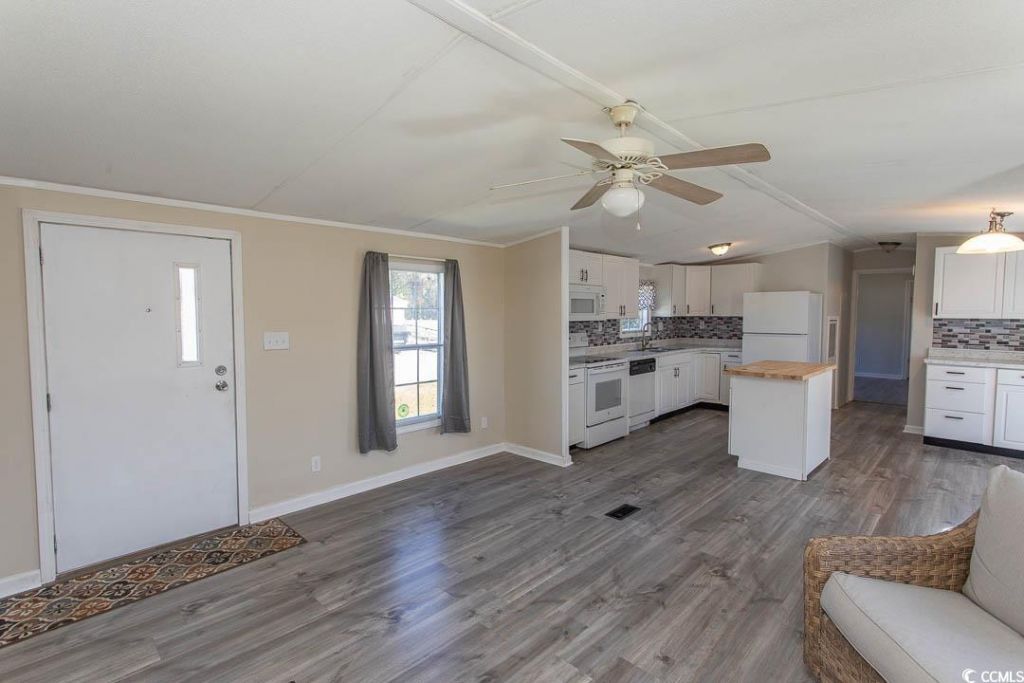 1013 Conway Plantation Dr. Photo 5