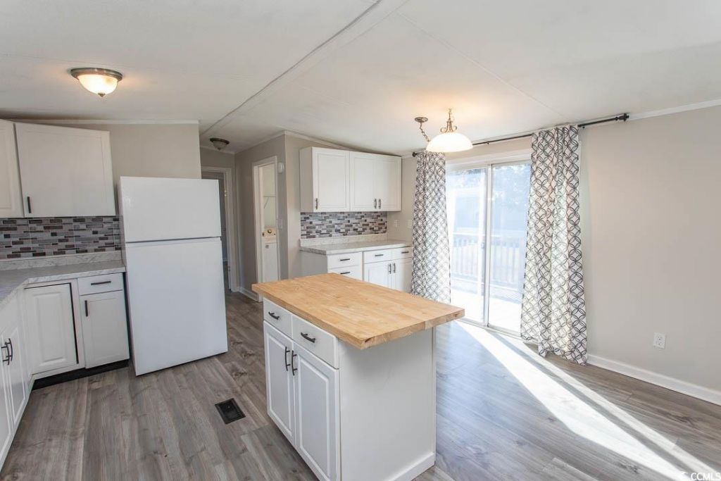 1013 Conway Plantation Dr. Photo 7