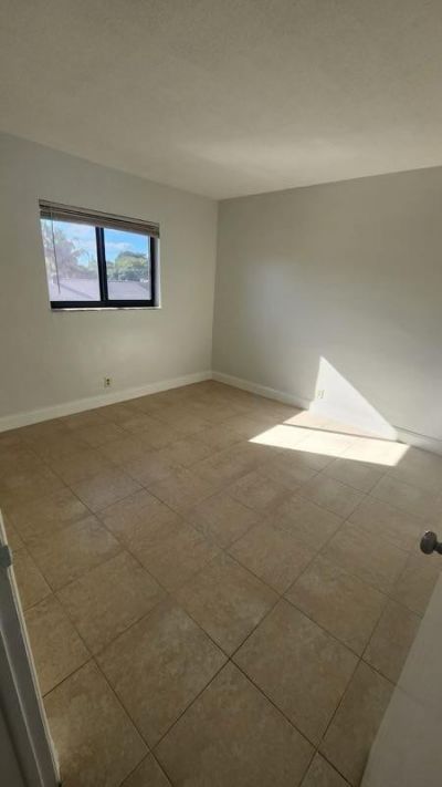 2545 Taft Street, Unit 208, Hollywood, FL 33020 Photo