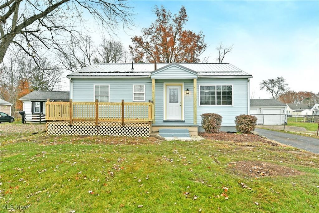 1810 Northfield Avenue Nw, Warren, OH 44485 Main Photo