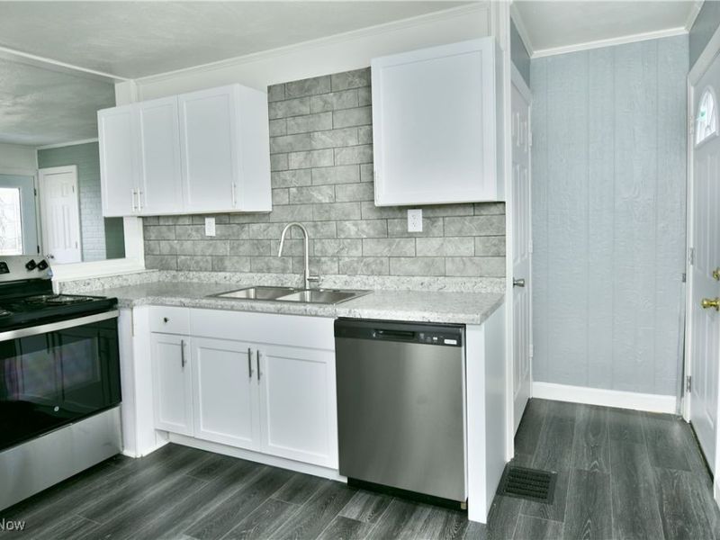 1810 Northfield Avenue NW, Warren, OH 44485 Photo 10