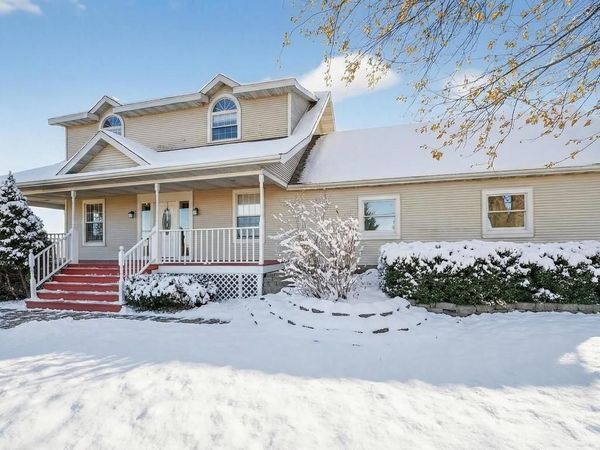 W1905 HWY H, New Holstein, WI 53061