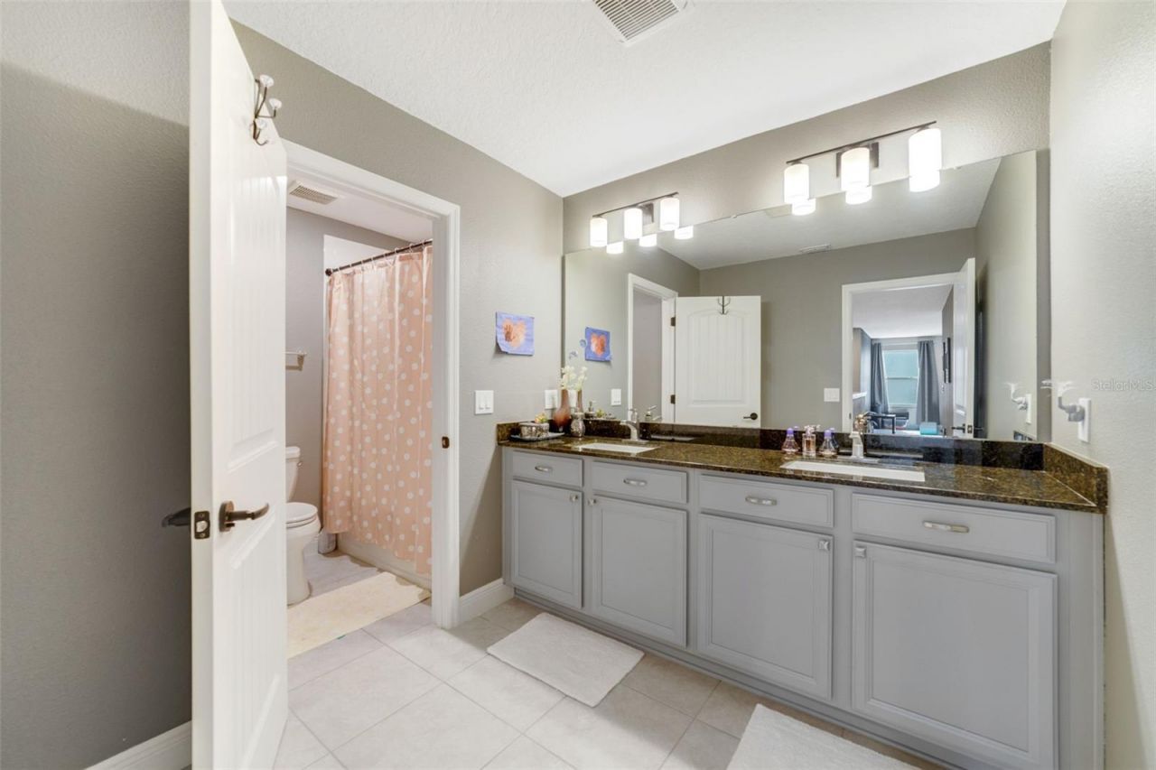 1970 Standing Rock Circle, Oakland, FL 34787 Photo