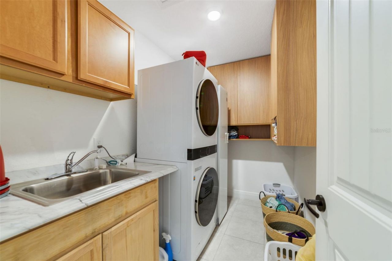 1970 Standing Rock Circle, Oakland, FL 34787 Photo