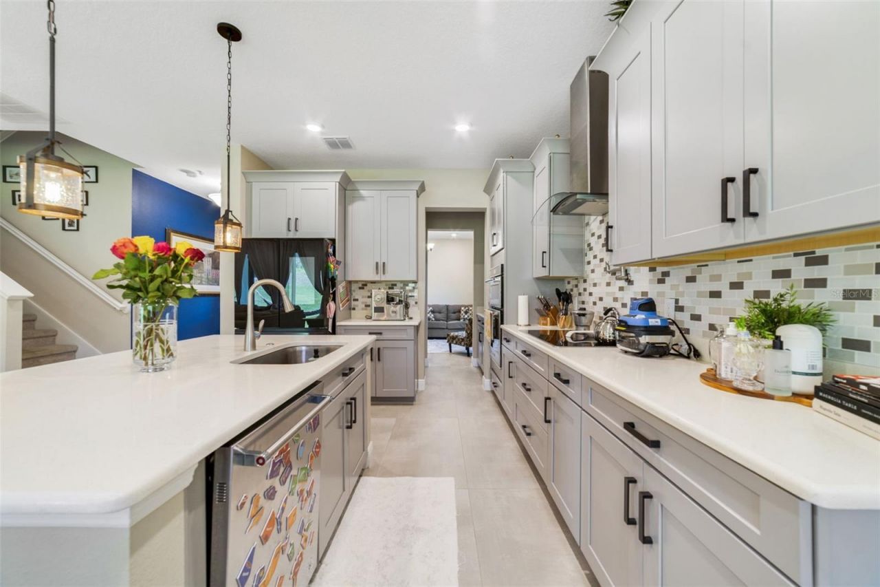 1970 Standing Rock Circle, Oakland, FL 34787 Photo