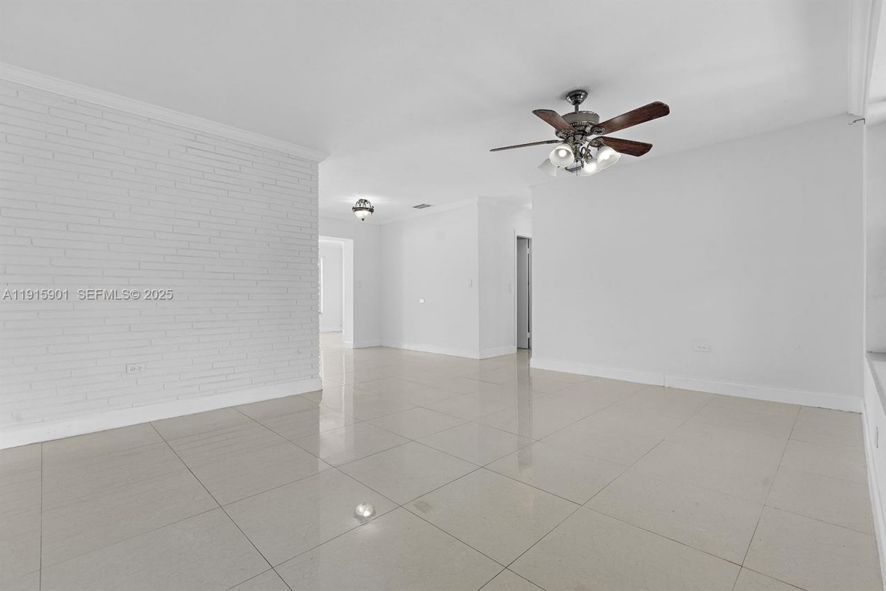 2601 Acapulco Dr, Miramar, FL 33023 Photo