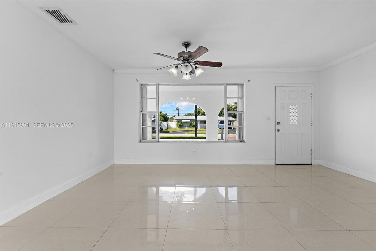 2601 Acapulco Dr, Miramar, FL 33023 Photo