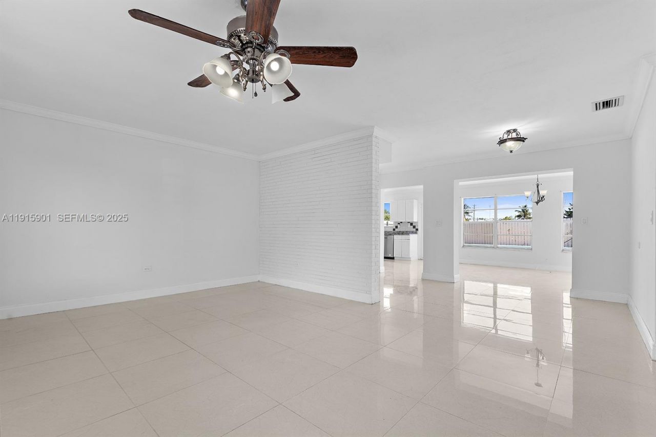 2601 Acapulco Dr, Miramar, FL 33023 Photo